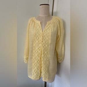 Zac & Rachel pullover buttercream color, peasant style top. 3/4 sleeves.